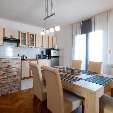 In With Wifi Apartment Prkos