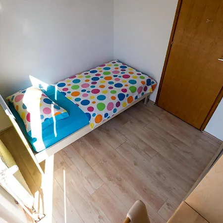 3 Bedroom Awesome In *